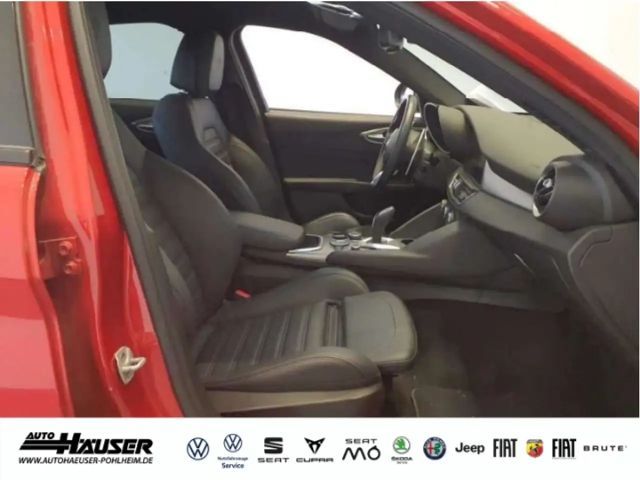 Alfa Romeo Giulia AT8 Q4 Turbo Veloce