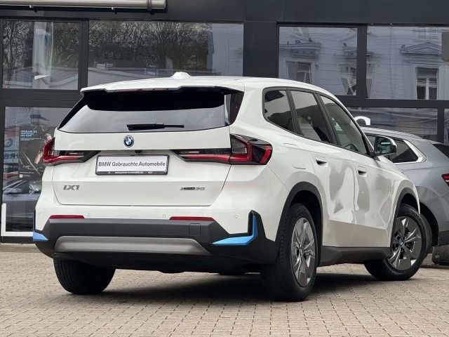 BMW iX1 xDrive30