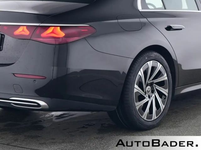 Mercedes-Benz E 220 AVANTGARDE E 220 d Sedan