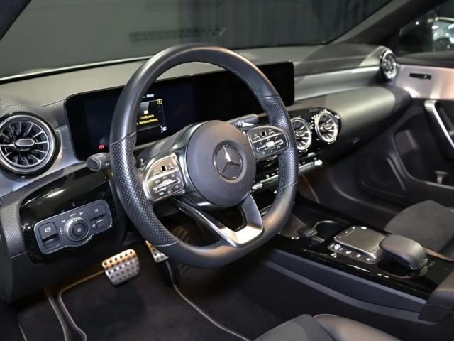 Mercedes-Benz CLA 200 AMG Line CLA 200 d Coupé