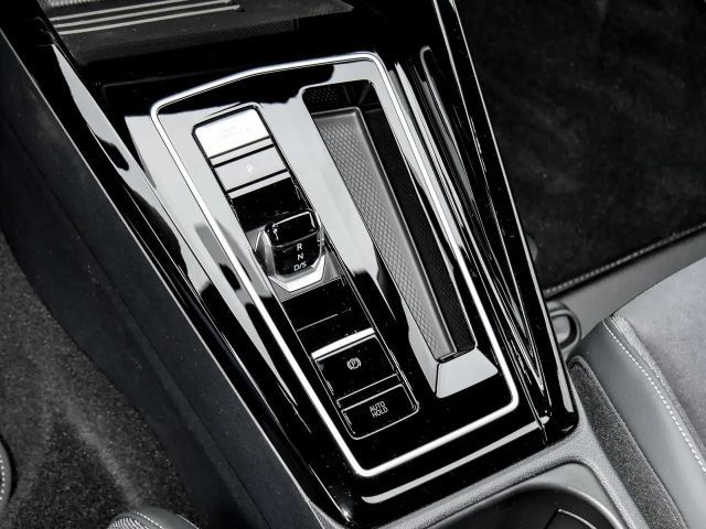 Volkswagen Golf 1.5 eTSI DSG Golf VIII