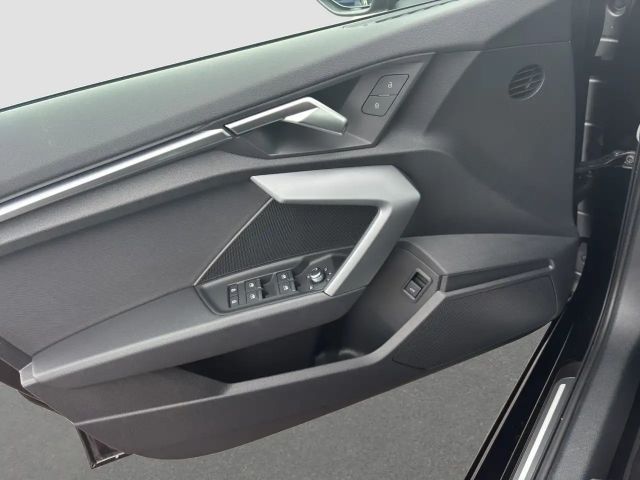 Audi A3 30 TFSI S-Tronic Sedan