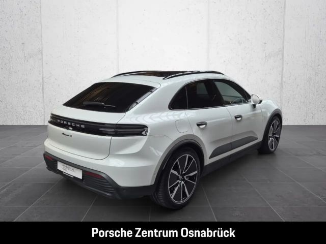 Porsche Macan 4