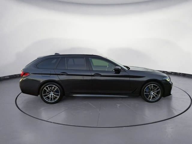 BMW 530 530d M-Sport Touring xDrive