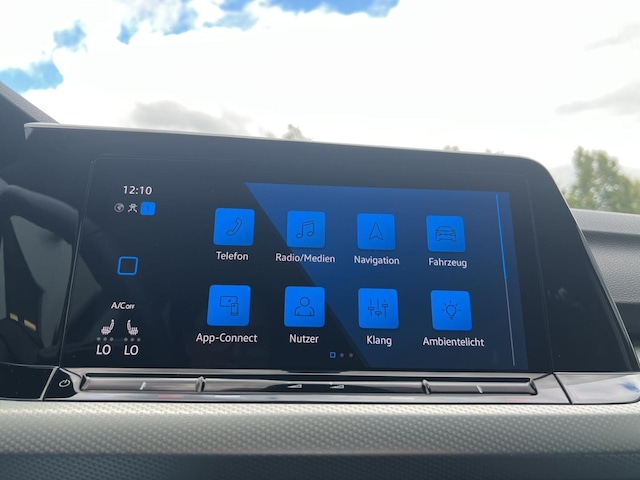 Volkswagen Golf 1.5 TSI Golf VIII Move Variant