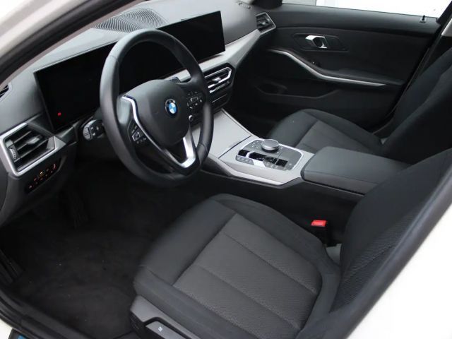 BMW 318 318i