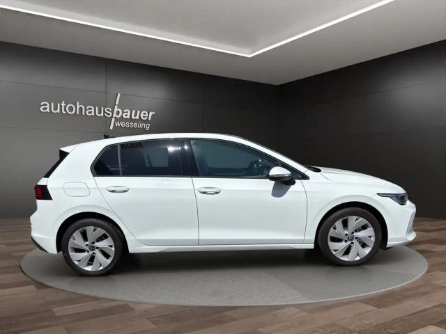 Volkswagen Golf 1.5 TSI Golf VIII Life