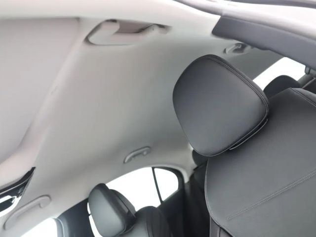 Mercedes-Benz C 400 4MATIC Sedan