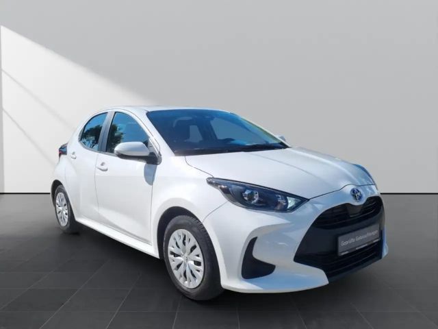 Toyota Yaris Business Hybride