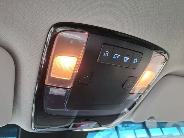 Hyundai Staria Trend