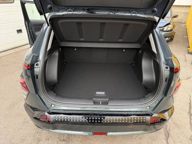 Hyundai Kona 64 kWh Electric