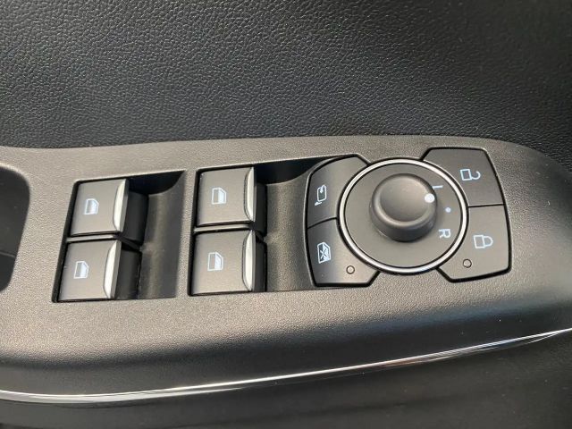 Ford Puma EcoBoost Titanium