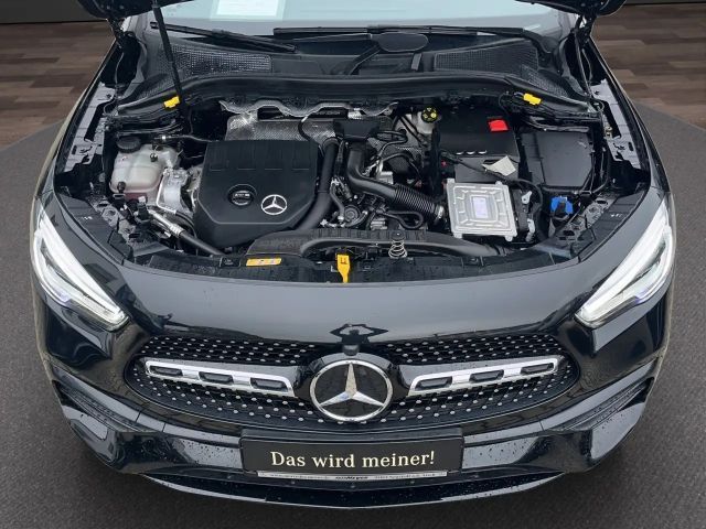 Mercedes-Benz GLA 200 AMG Line