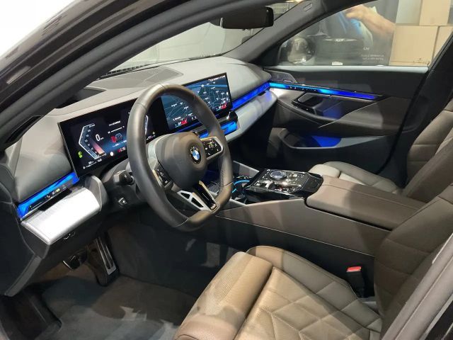 BMW 540 540d M-Sport Touring xDrive