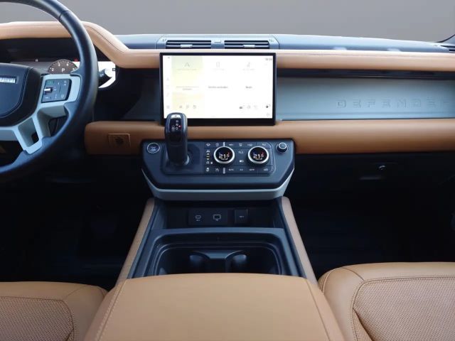 Land Rover Defender AWD P400