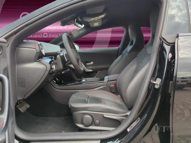 Mercedes-Benz CLA 200 AMG Line Coupé