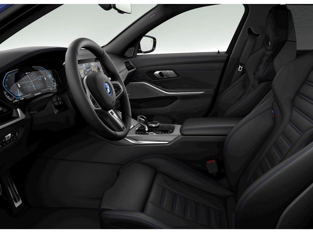 BMW 330 330e M-Sport Touring xDrive
