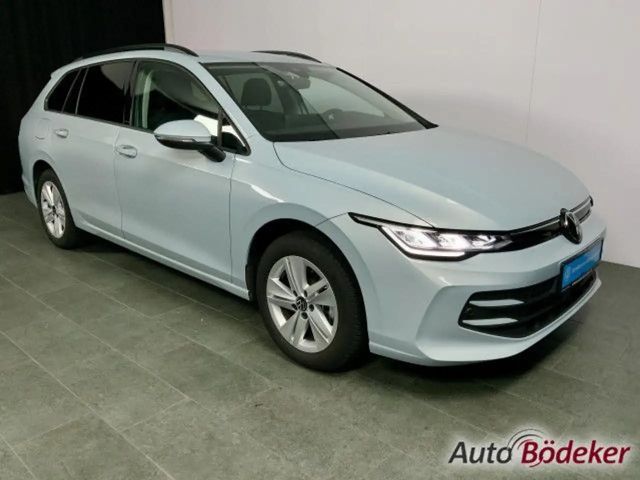 Volkswagen Golf 1.5 TSI Life Variant