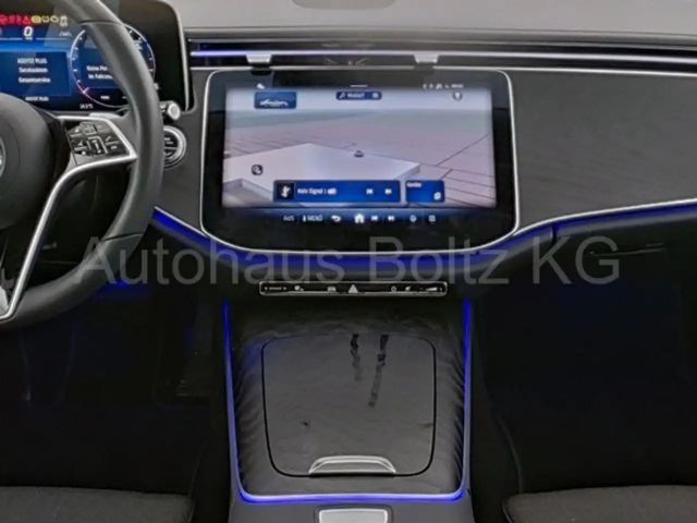 Mercedes-Benz E 200 Sedan