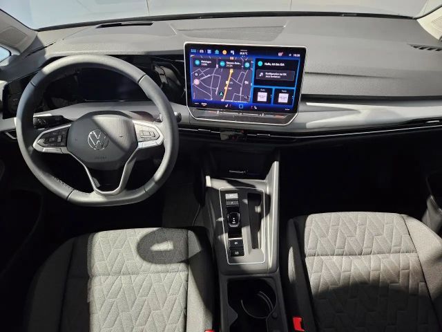 Volkswagen Golf 1.5 eTSI DSG Life