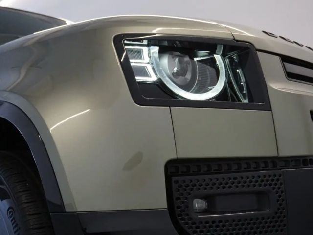 Land Rover Defender 110 AWD D300