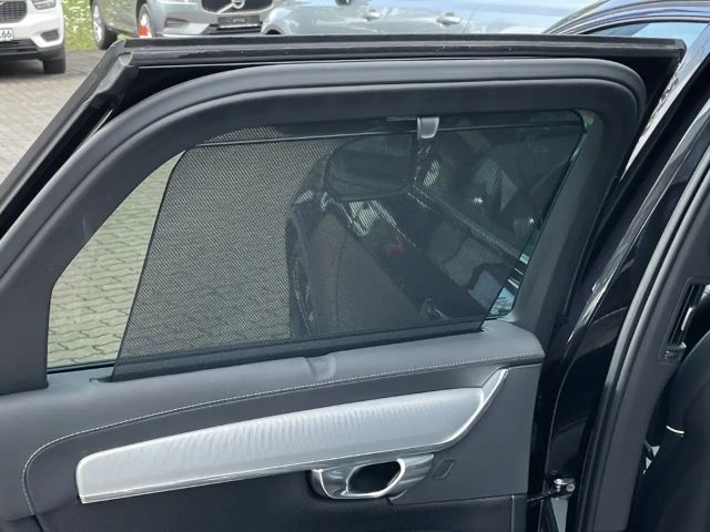 Volvo V90 Dark Plus