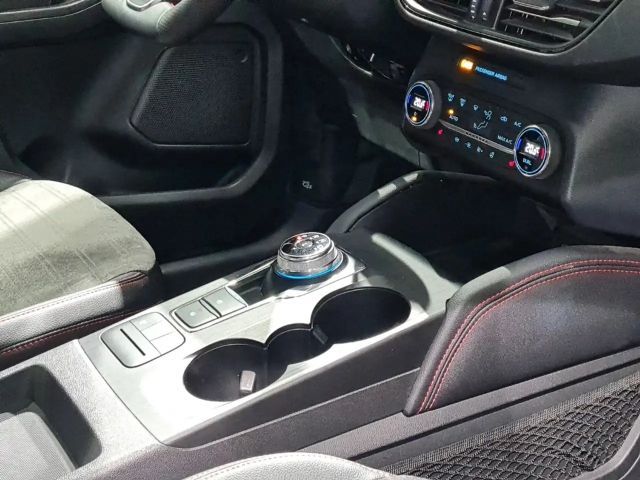 Ford Kuga Plug in Hybrid ST Line X