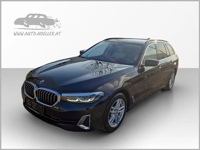 BMW 530 530d Luxury Line Touring xDrive