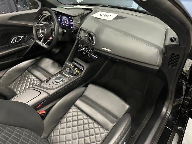 Audi R8 Performance Quattro Spyder V10