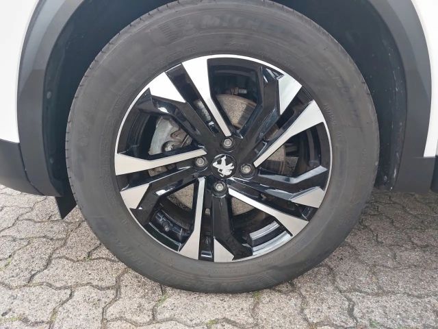 Peugeot E-2008 Allure Pack