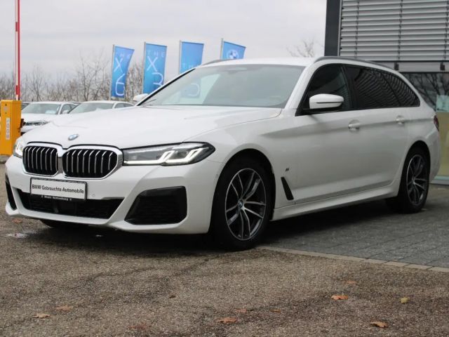 BMW 520 520d M-Sport Touring