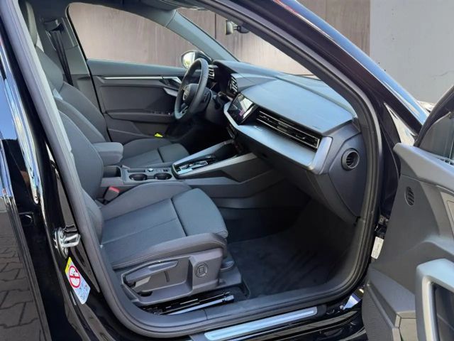 Audi A3 35 TFSI Sedan Sportback