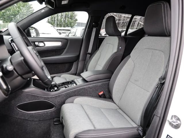 Volvo XC40 Dark Plus