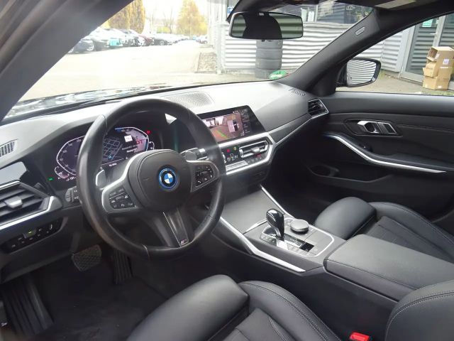 BMW 330 330e Sport Line Touring