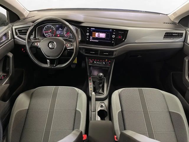 Volkswagen Polo 1.0 TSI Highline R-Line
