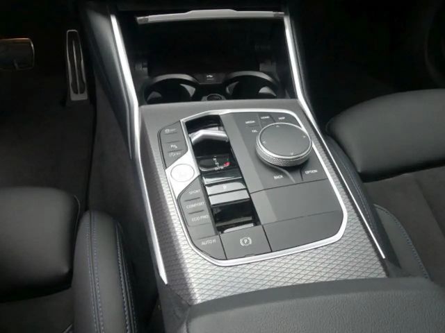 BMW 320 320i M-Sport Touring