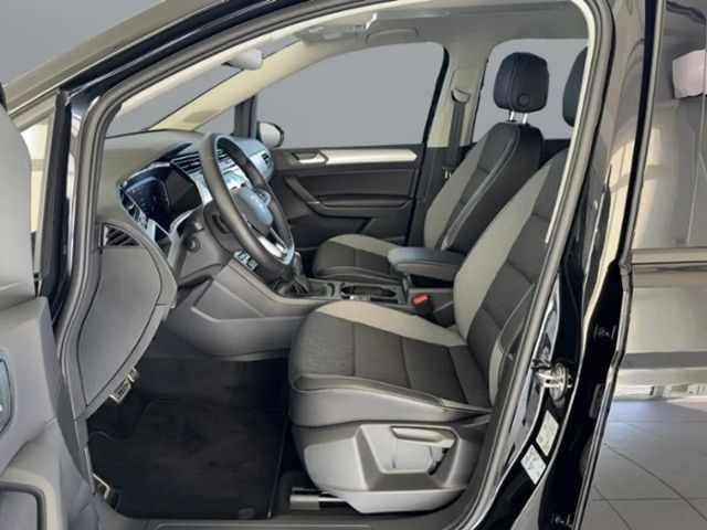 Volkswagen Touran IQ.Drive Pro R-Line