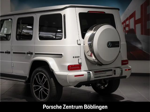 Mercedes-Benz G-Klasse -Modell Station 500 Final Edition White MULTIBEAM
