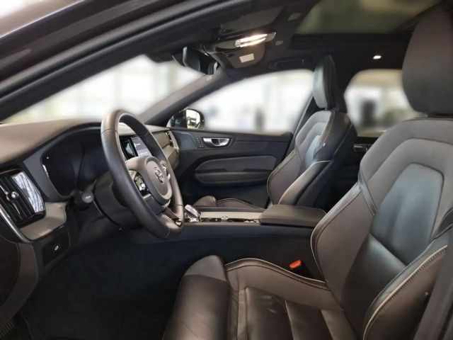 Volvo XC60 Dark Plus