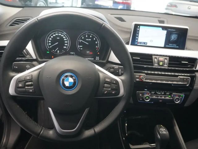 BMW X2 xDrive25e