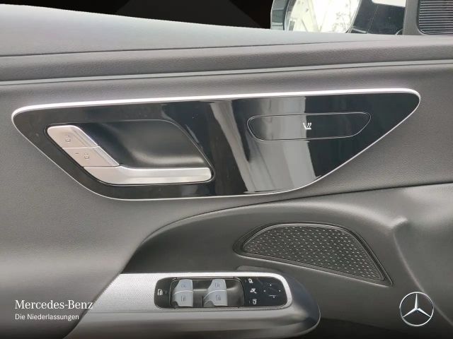 Mercedes-Benz E 220 AVANTGARDE E 220 d Estate