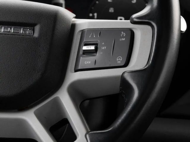 Land Rover Defender 110 D250 SE
