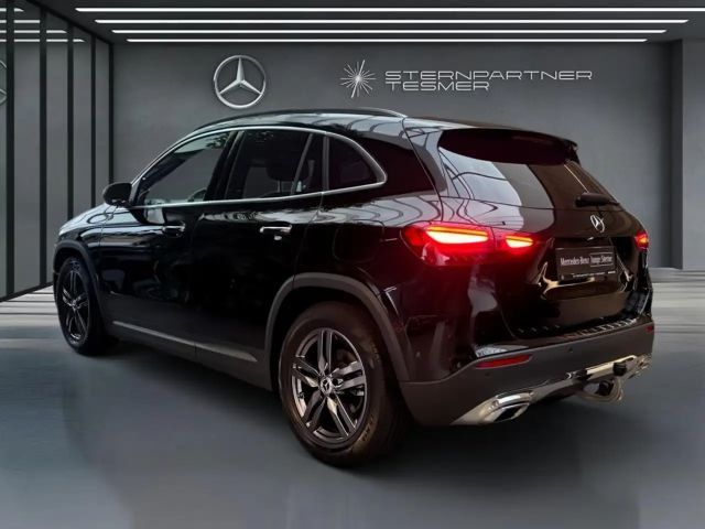 Mercedes-Benz GLA 200 Progressive