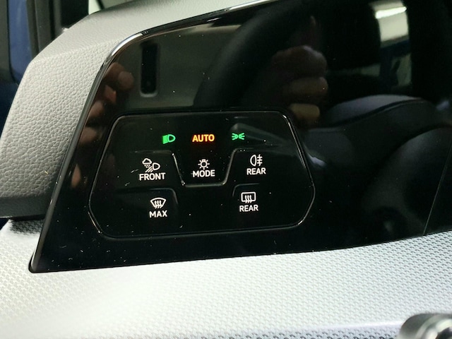 Volkswagen Golf 1.5 eTSI DSG