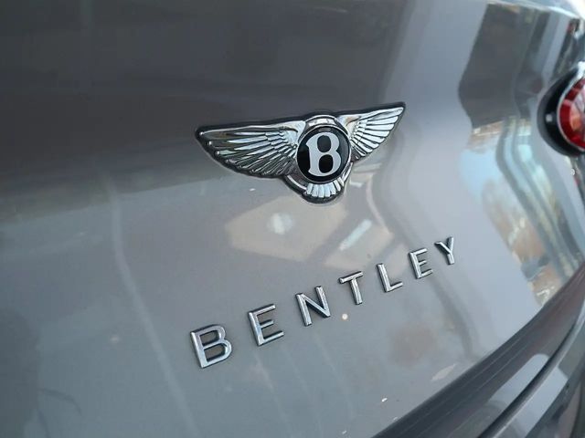 Bentley Bentayga V8