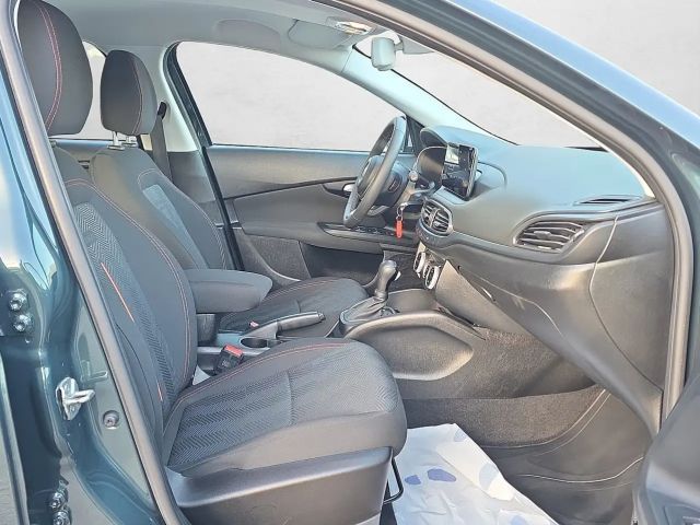 Fiat Tipo Hybrid 130 eDCT7 Garmin