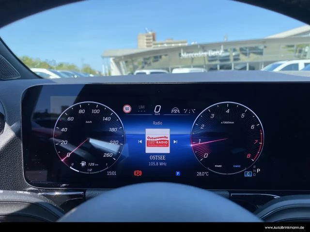 Mercedes-Benz GLA 200 AMG Line