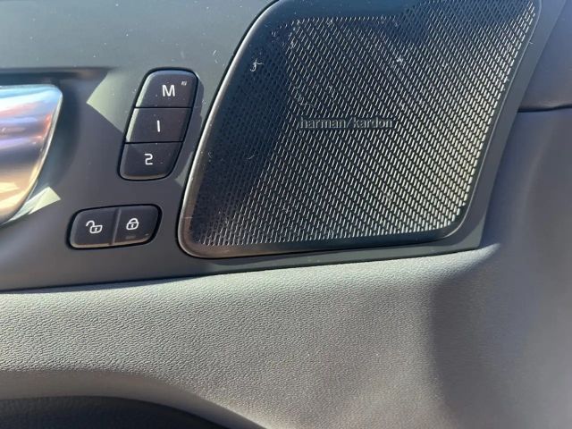 Volvo XC60 AWD Inscription Recharge