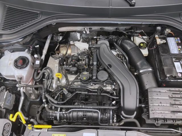 Volkswagen T-Roc 1.5 TSI DSG R-Line