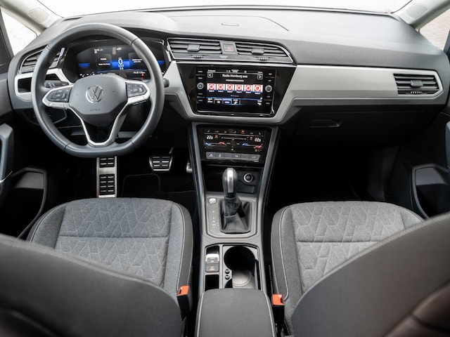 Volkswagen Touran 1.5 TSI DSG ACC FLA KeyLess AkustikGlas